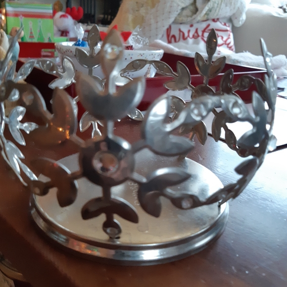 Silver Snow Flake Candle Holder - Picture 2 of 5